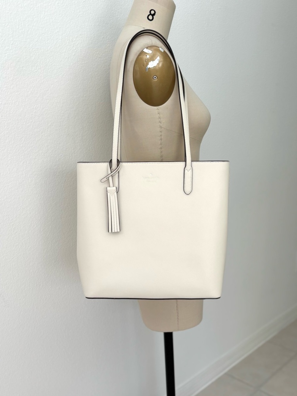 Kate Spade New York Jana Large Tote NWT Meringue Saffiano Leather Style K1850